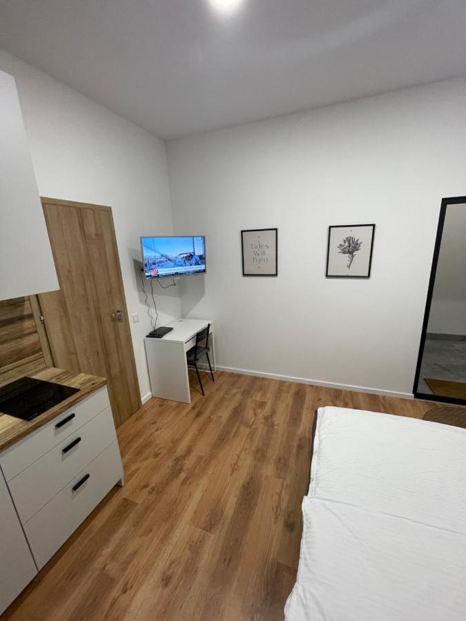 Airport Apartment 29 Self Check-In Free Parking Wilno Zewnętrze zdjęcie